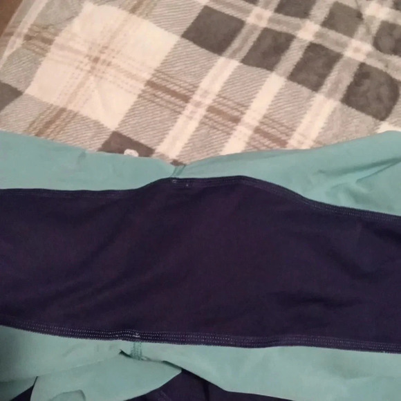 Lululemon The short print swim trunk board shorts size Medium Men - Picture 7 of 8